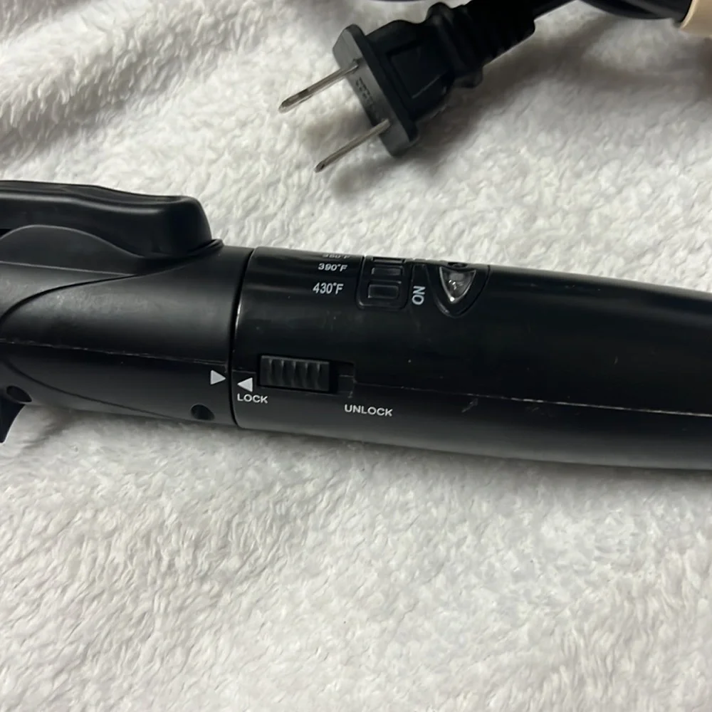 Fahrenheit Curling Iron